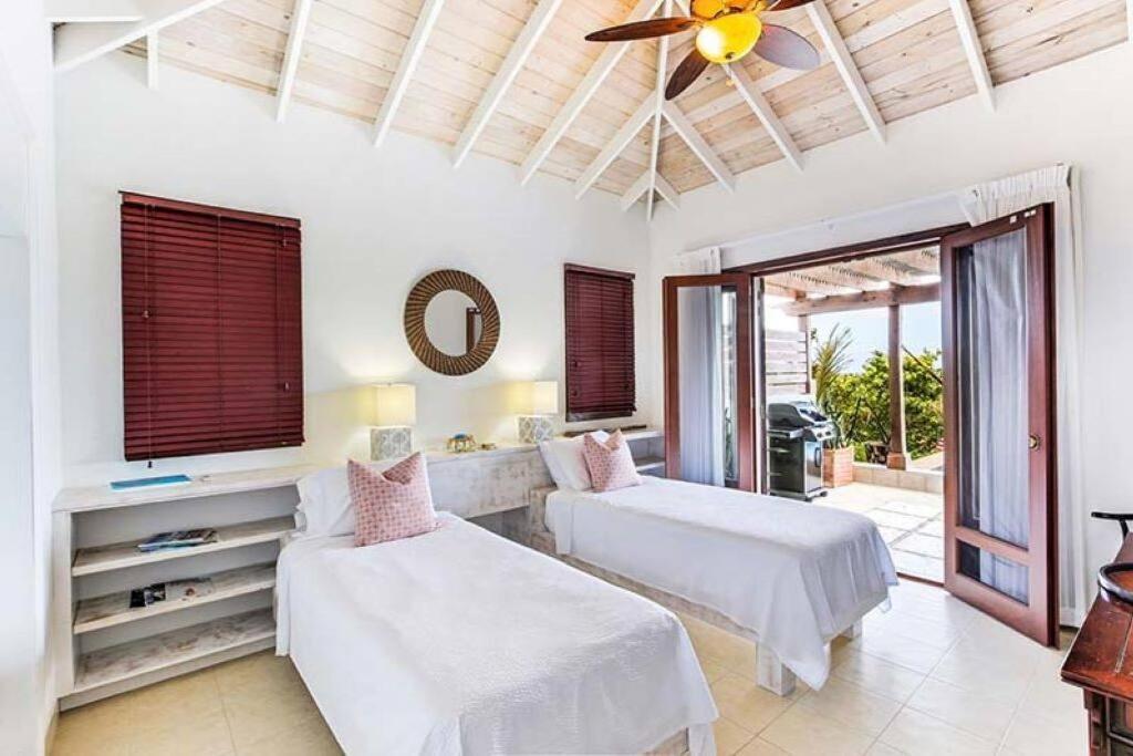 Pelican Paradise Villa - Leeward Beach Grace Bay Exterior foto